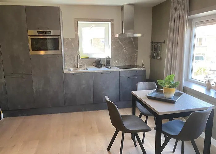 Gluecklich Am Meerblick Mit Wellnesszugang אגמונד אן זי